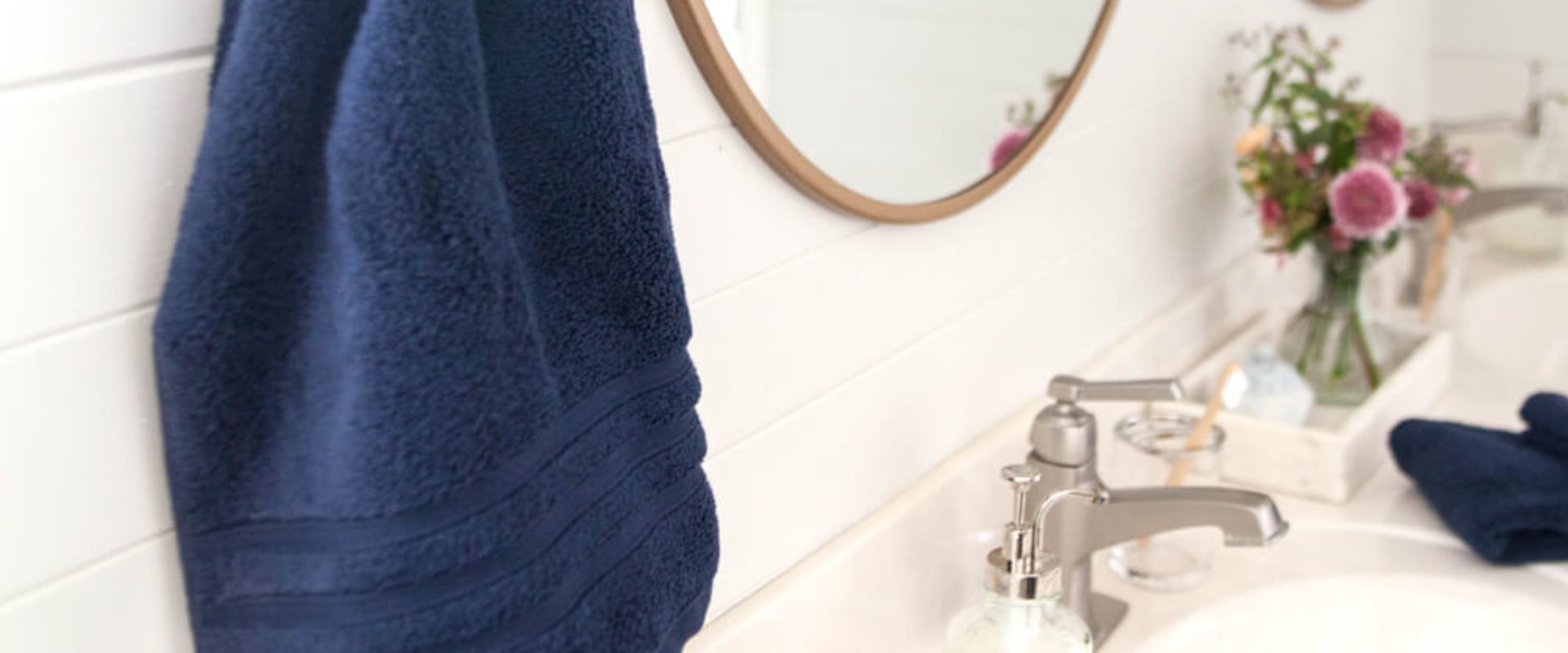 The Impact of Bathroom Supplies and Accessories on Home Design and Organization