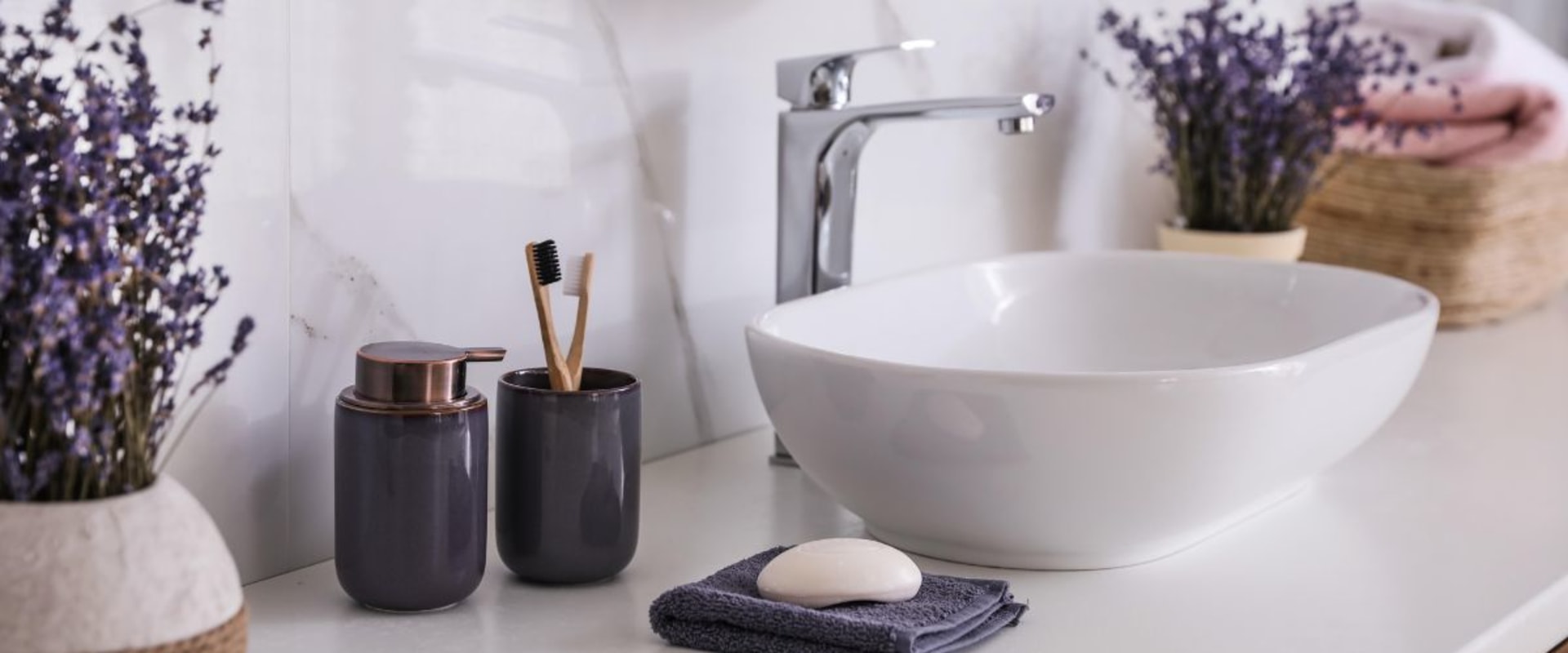 Transform Your Bathroom with the Perfect Accessories